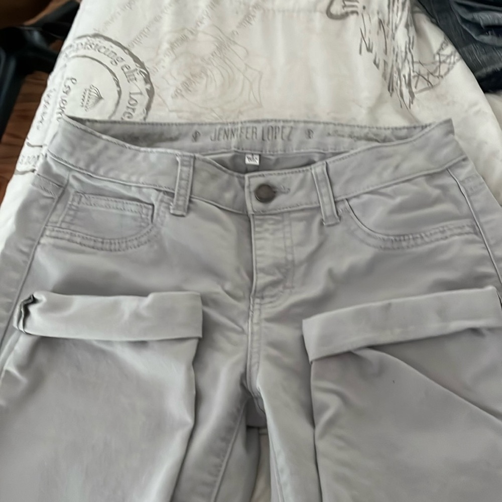 Jennifer Lopez slim boyfriend denim